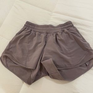 Lululemon hotty hot shorts 4”